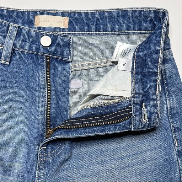 Altar’d State Blue Jeans Denim 26x32 Straight Leg Distressed T6129 NEW - Picture 3 of 16